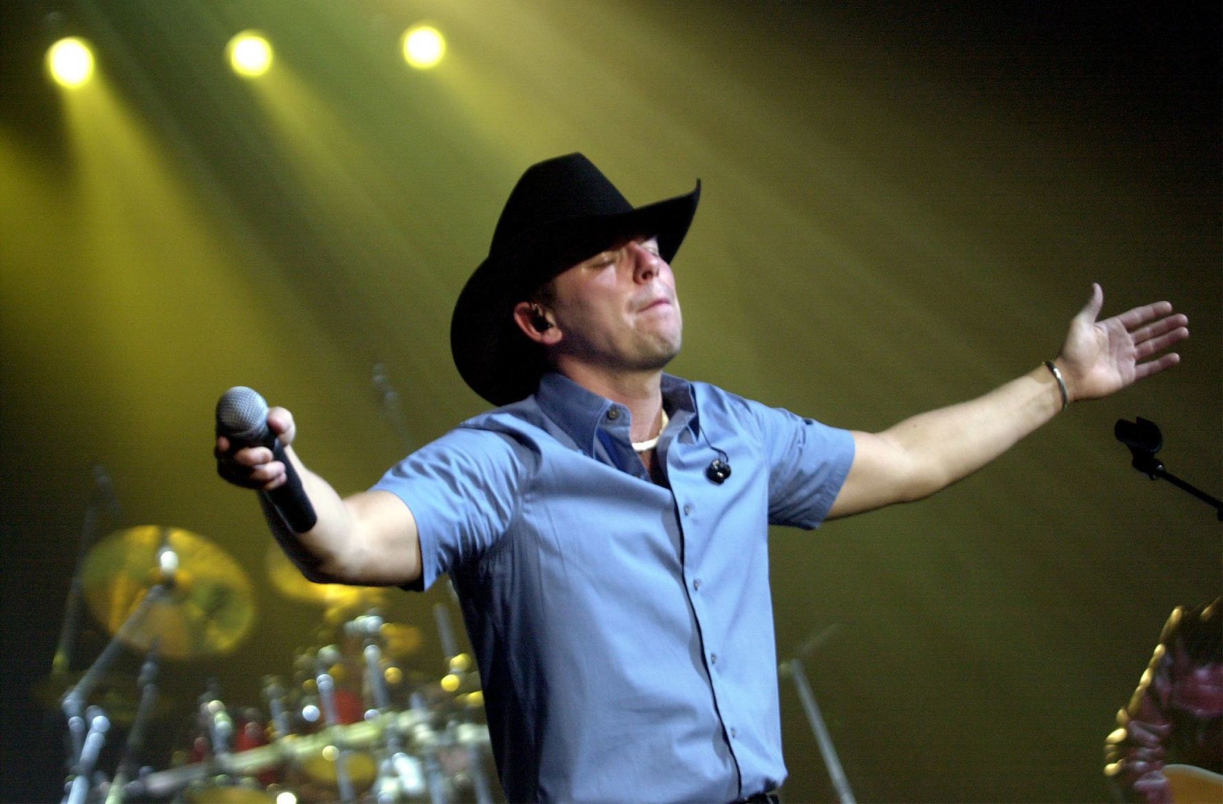 Kenny Chesney -- 2001